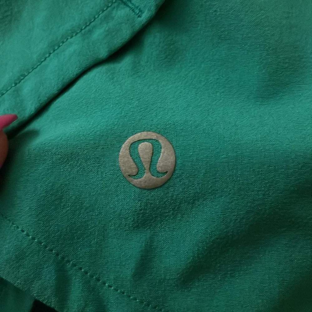 lululemon athletica Teal Green Layered Running Shorts - Picture 4 of 4